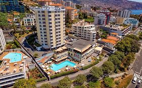 Hotel Raga Madeira 4*